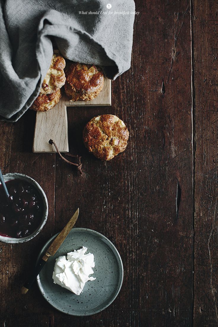 Apple and cranberries scones _ Marta Greber