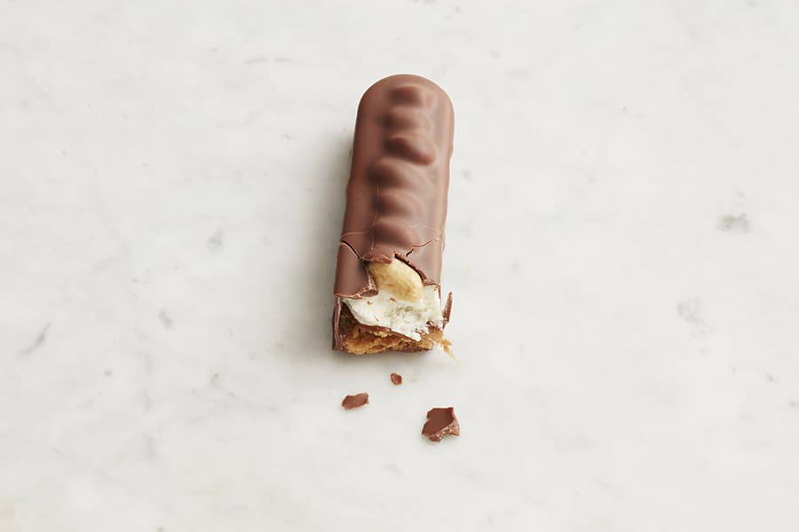 la_chocolaterie_saint_germain_cyril_lignac_barre chocolatee_biscuit_caramel_nougat_cacahuete