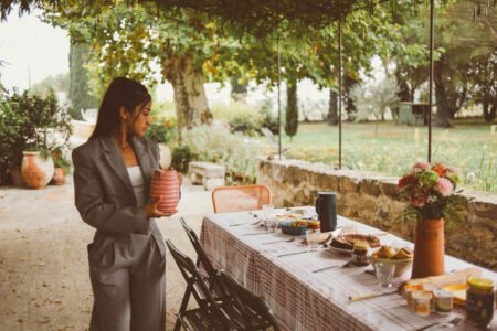 maison-effrontees-repas-residence-les-confettis-©-Bertillepics
