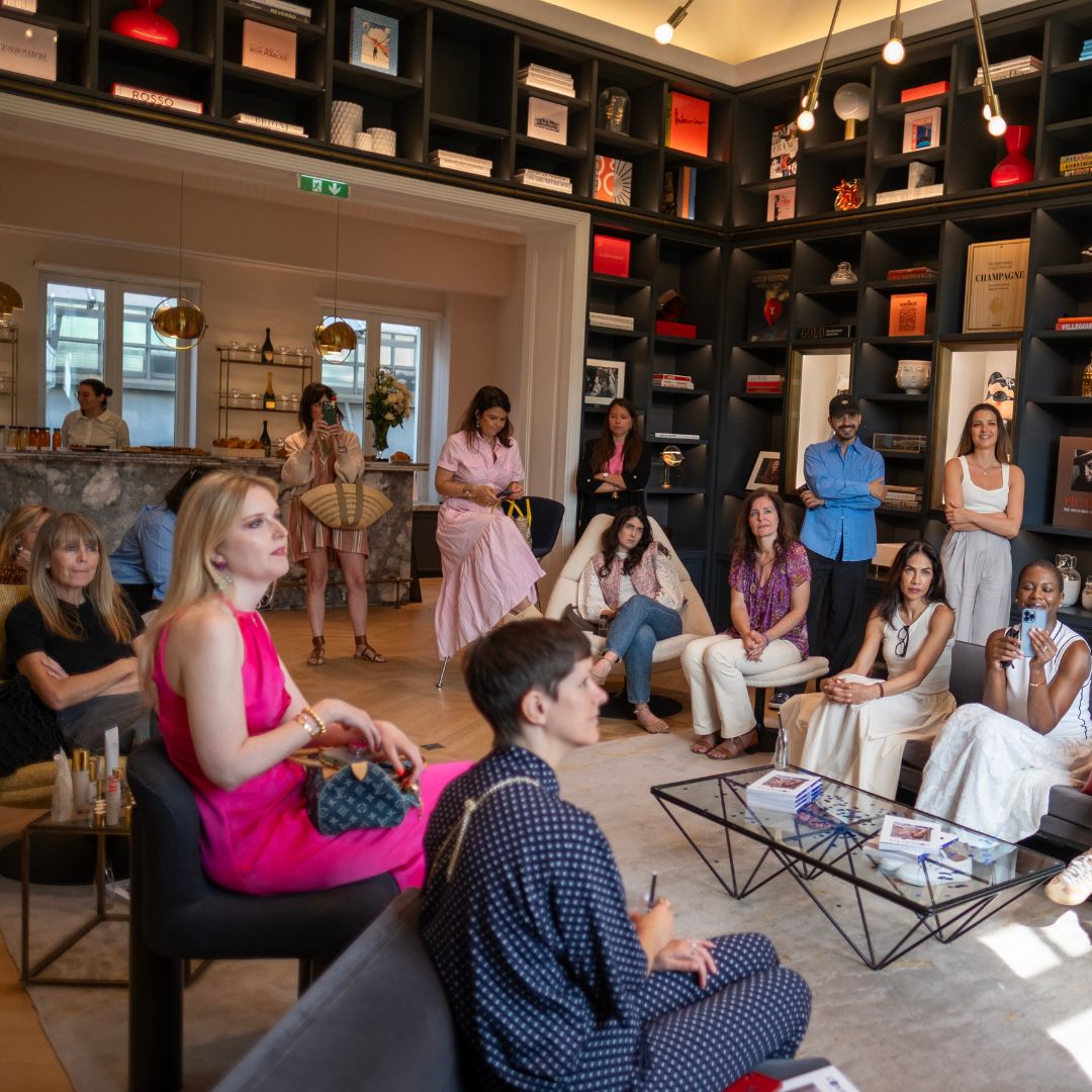 Lancement de notre revue aux cotes de violette