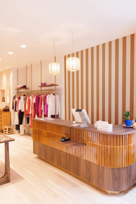 Interieur-Boutique-Des-Petits-Hauts