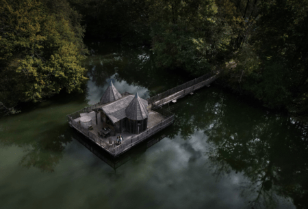 cabane-sur-leau-famille-cherokee