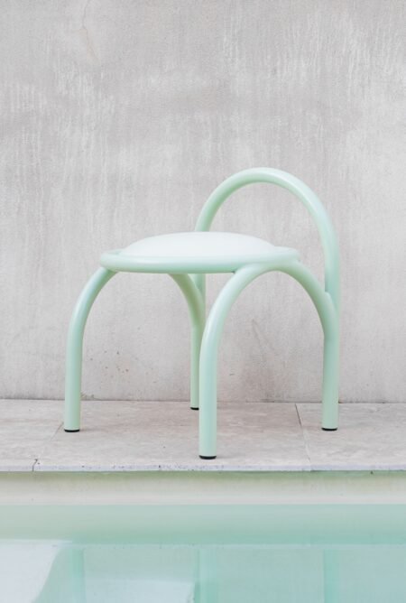 chaise-tubes-©Alicia-Olivier-Olive-design-les-confettis