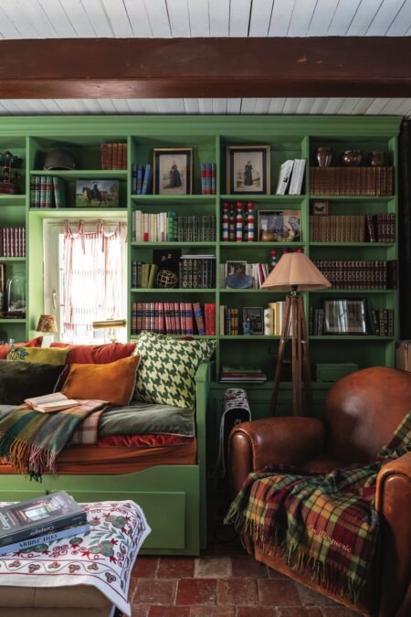 la-roquerie-cottage-interieur-bibliotheque