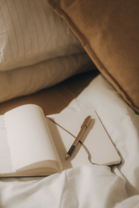 lifestyle-intérieur-coconning-relaxation-lecture