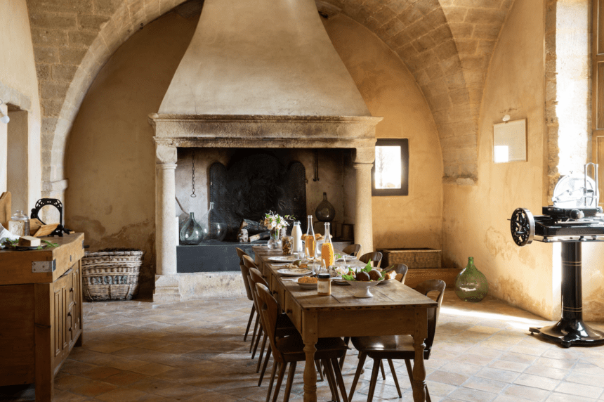 prieure-saint-nicolas-maison-hotes-hospitalite-adresse-photo-credit-yves-duronsoy